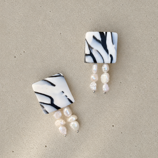 ORINA Pearl | Black & White